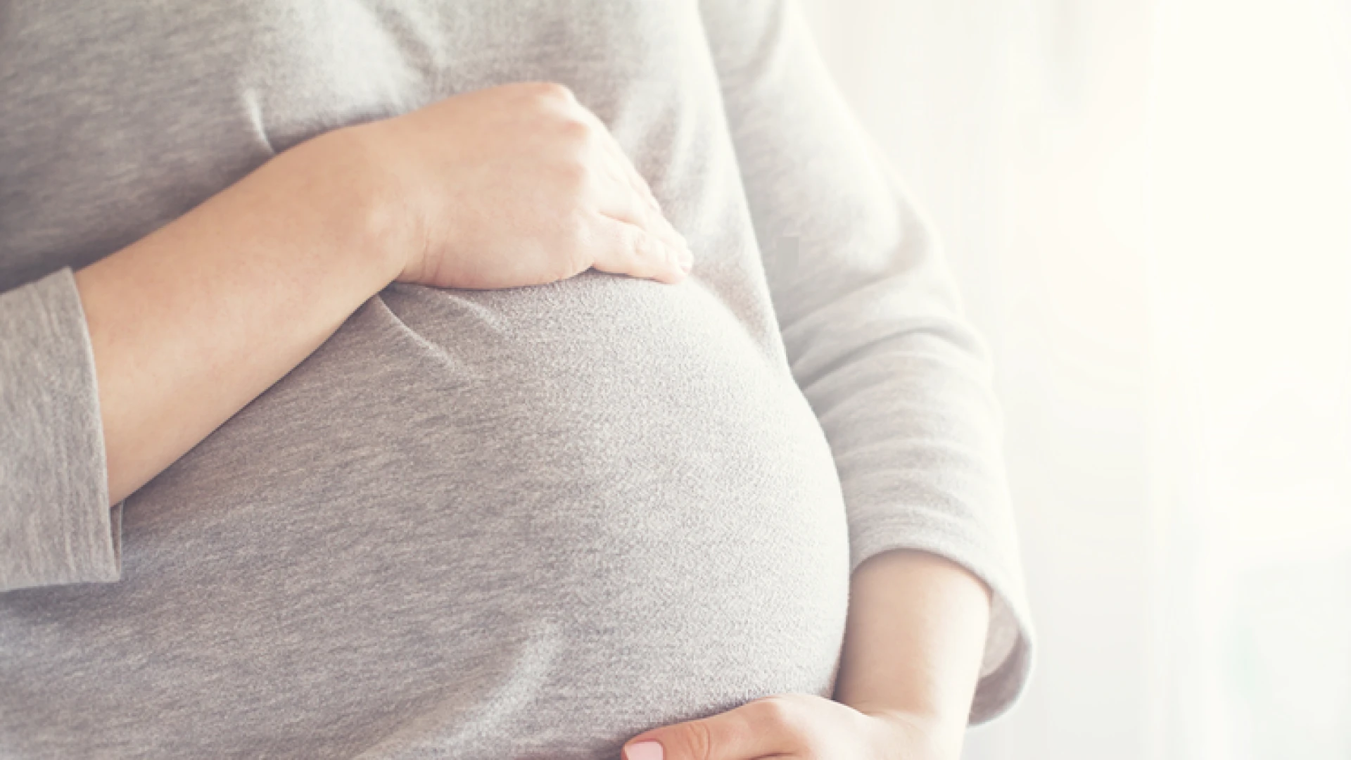 Fakta Jerawat pada Ibu Hamil: Penyebab & Cara Mengatasinya