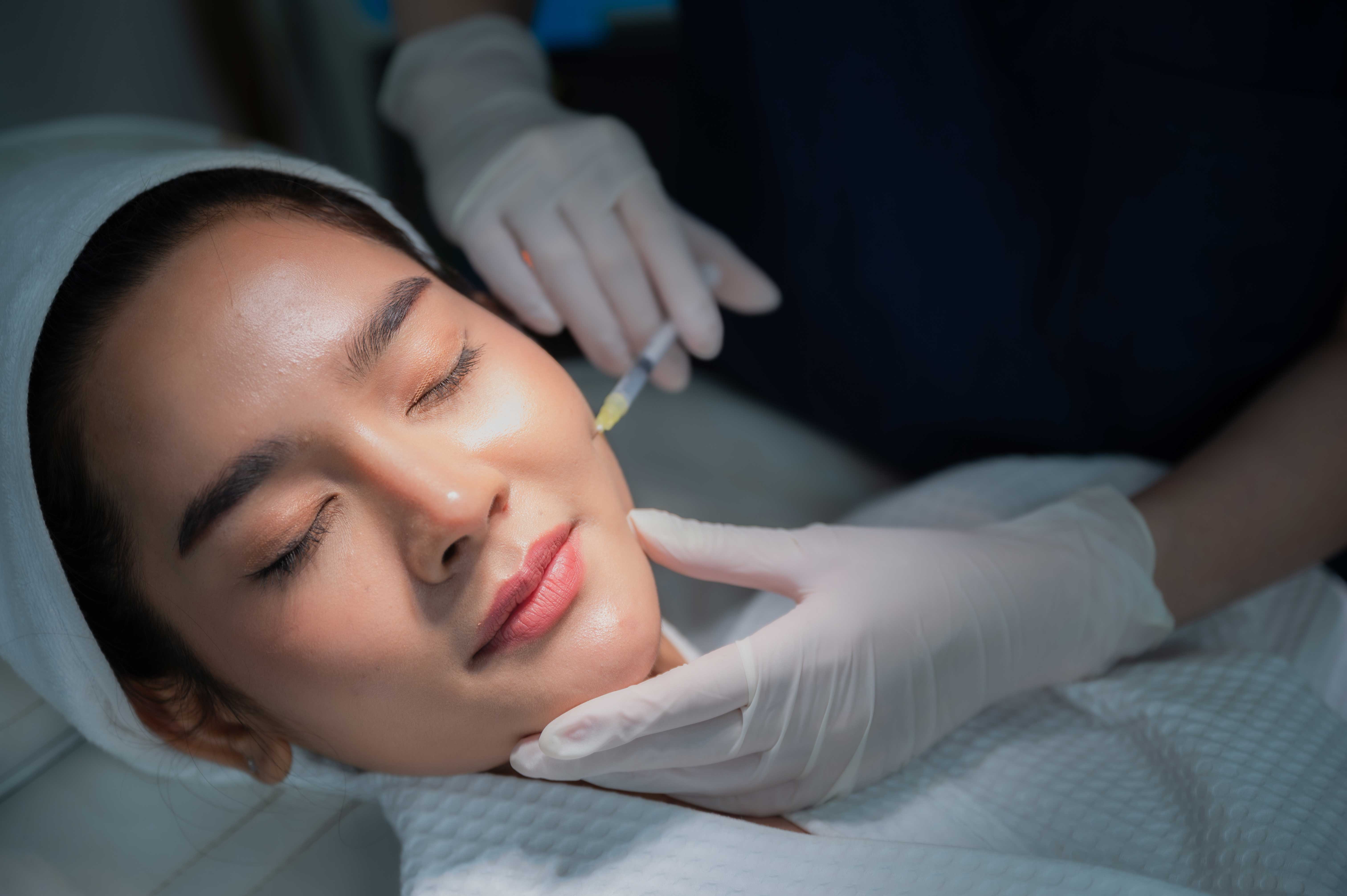 Kamu Harus Tau! Berikut Pilihan Treatment Terbaik untuk Mencerahkan Wajah Kamu